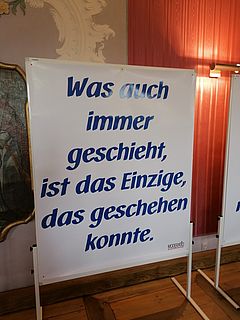 Tafel mit einem Satz