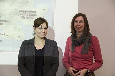 Dr. Heike Ross, European Patent Attorney, Solution Consultant bei Thomson Reuters,  führte  auf Einladung von Prof. Dr. Ursula Versch Studierende im Studiengang Patentingenieurwesen in die Nutzung  von Thomson Innovation ein.