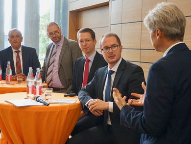 Kurt Seggewiß, Dr. Thomas Egginger, Prof. Dr. Andreas Schmid, Prof. Dr. Steffen Hamm und Prof. Dr. Clemens Bulitta