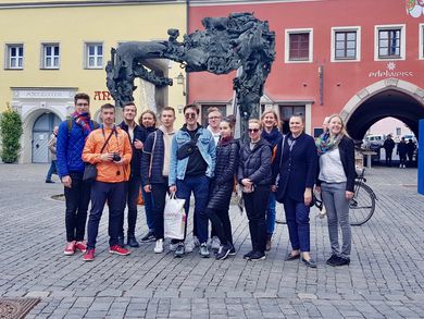 Gruppenfoto mit Schülergruppe aus Tallinn in Weiden