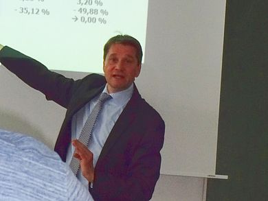 Prof. Michael Hauer