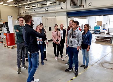 Exkursion: Die Studierenden des Masterstudiengangs Interkulturelles Unternehmens- und Technologiemanagement bei der BAM GmbH