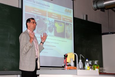 Prof. Dr. Peter Kurzweil