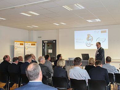 Leiter von Lippert stellt Unternehmen vor
