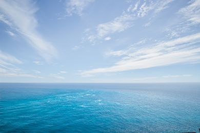 Tasmanisches Meer und Pazifischer Ozean treffen aufeinander