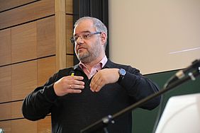 Prof. Dr. Mario Fischer