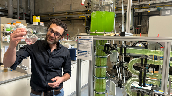 Algenforschung im Labor für Bioverfahrenstechnik