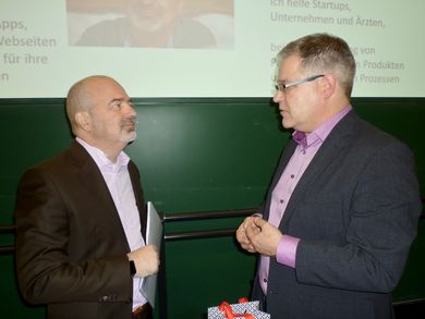 Jörg Schiemann (links) und Andreas Dobler referierten am Kaminabend Medizintechnik. 