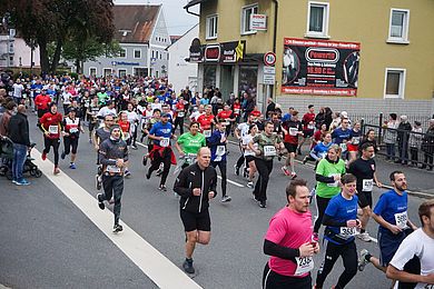 63 der knapp 5000 Läuferinnen und Läufer starteten für die OTH Amberg-Weiden