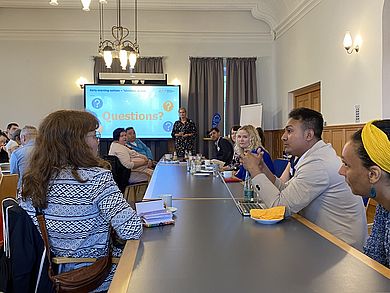 Eine der zahlreichen Präsentationen während der Staff Week beschäftigte sich mit dem Thema "Students at risk"