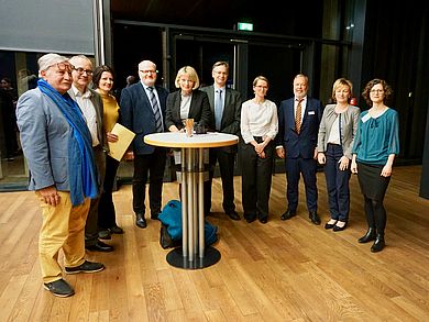 Gäste und VeranstalterInnen der Podiumsdiskussion