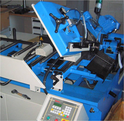 CNC-Bandsägeautomat